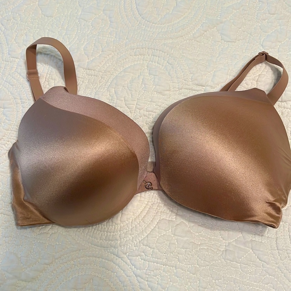 Victorias Secret Push up Add a cup